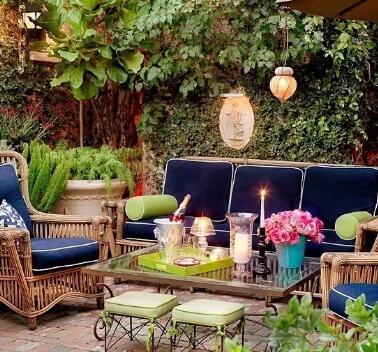 愿有一個(gè)院子，在四季里等你