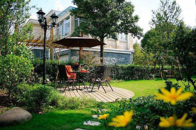 獨愛新中式，無關(guān)風(fēng)和月！