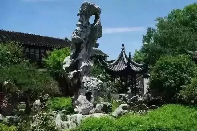 庭院景觀石用得好，讓您的別墅庭院景觀逼格爆棚