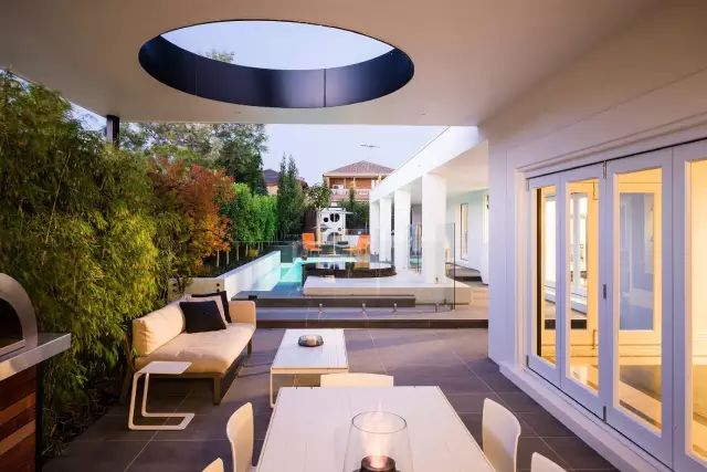 200平米別墅庭院裝修公司哪個好？青島專業(yè)別墅庭院設計公司推薦?