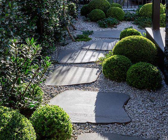 庭院里的汀步應(yīng)該怎樣做？教你打造汀步之美