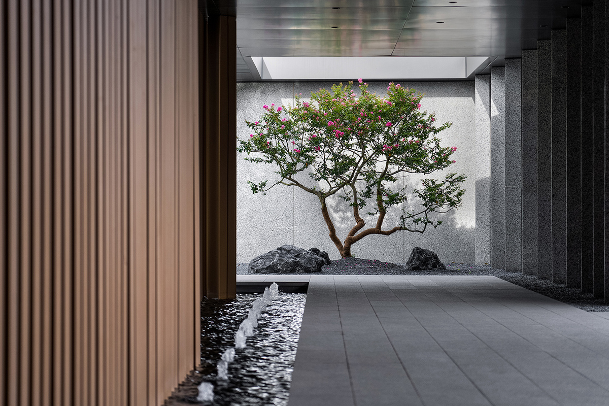 中式庭院|閑庭信步間，盡顯國(guó)人院落情懷~茶酒花香，安寧清幽中式美學(xué)無(wú)人可比