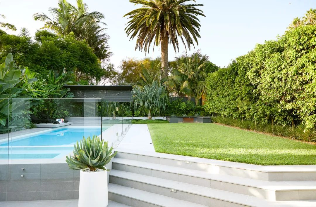 如何平衡傳統(tǒng)和時(shí)尚？現(xiàn)代風(fēng)花園告訴你！