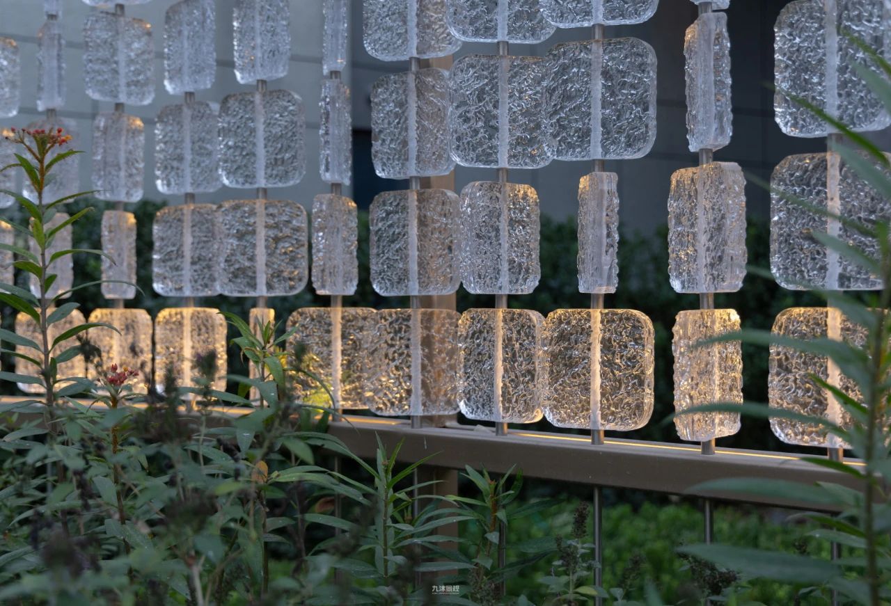 園藝 | 學(xué)會(huì)這3個(gè)設(shè)計(jì)“要點(diǎn)”，讓小花園充滿(mǎn)生機(jī)