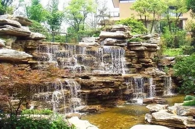 中式庭院里，不同的石頭類型，能打造出風(fēng)格完全不一樣的景