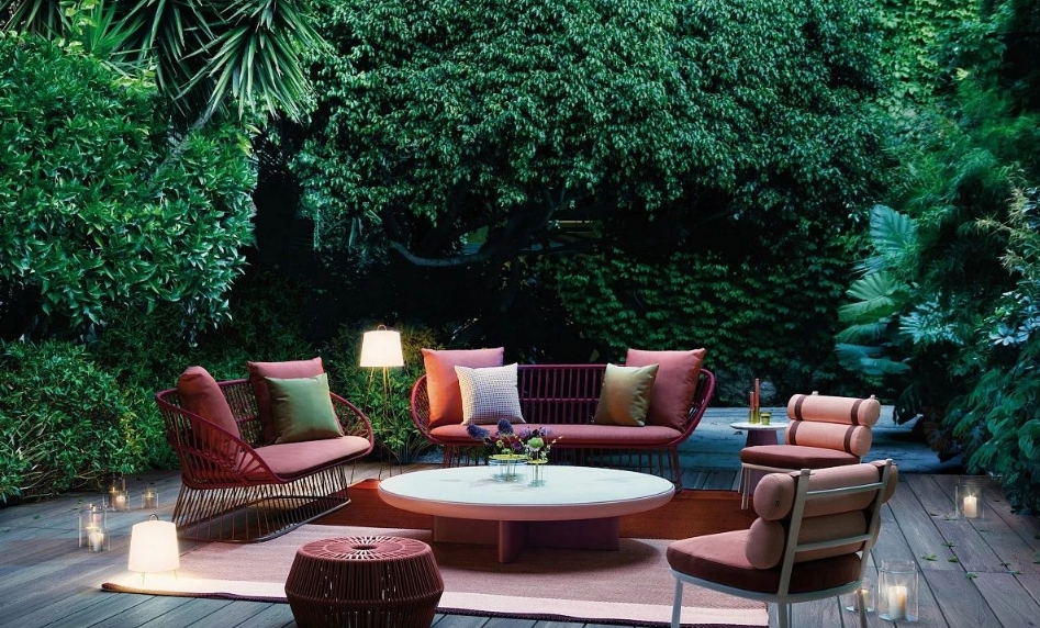 我有小院，花做籬笆，詩意為墻