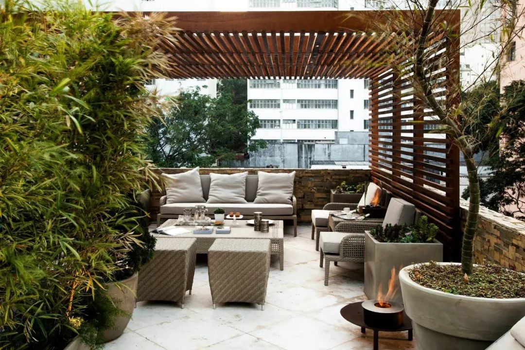 一個簡單的花架，讓你的庭院瞬間變美~