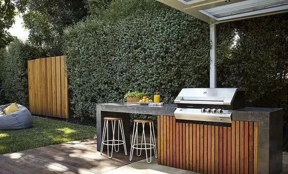 為什么你的花園需要一個(gè)戶外廚房？